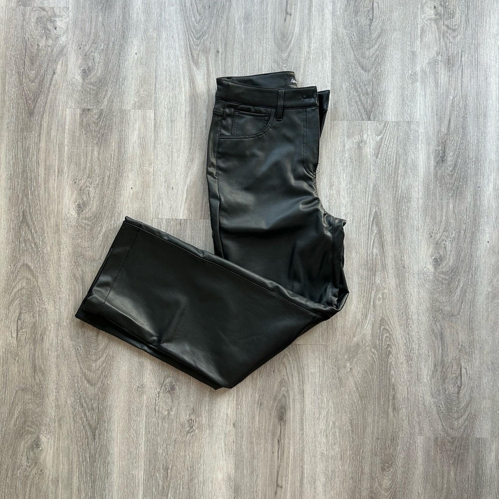 Reitmans Black Petite Leather Pants